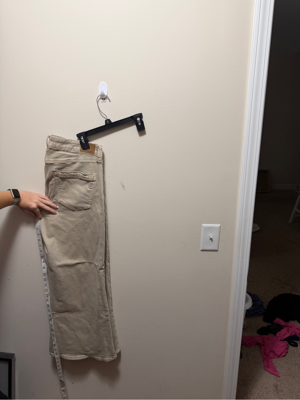 American Eagle Outfitters Wide-Leg Jeans in Light Tan